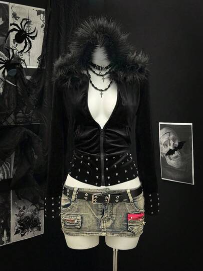 EgrlEra Women's Black Hooded Sweatshirt With Faux Fur Collar And Metal Decoration