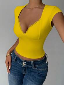 INAWLY 女式纯色蕾丝拼布紧身性感深V领无袖T恤，夏季 - 黃色 - 查看 4