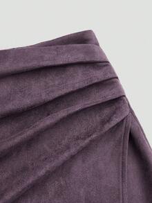 Sweetra Plus Size Pleated Asymmetric Zipper Decor Faux Suede Short Skirt, Minimalist Commuter Style, Autumn/Winter - Purple - View 3