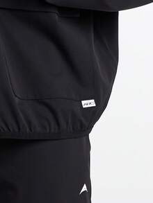 Jaqueta Esportiva Masculina de Manga Longa com Zíper e Gola - Preto - Visão 5