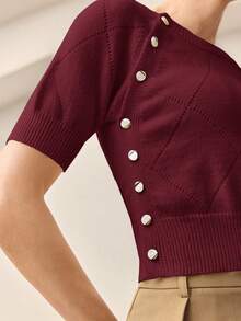 BizChic Irregular Diamond Pattern Round Neck Single-Breasted Decorated Women's Sweater, Fashionable And Elegant For Urban Commute, Daily Wear, Romantic 90s Retro, Suitable For Christmas, New Year, Valentine's Day, Party, Beach, Graduation, Carnival, Holiday, All-Match Casual, Romantic, Suitable For Wedding Guests, Hosts, Dates, Parties, Concerts, Brunch, Airport - Burgundy - View 8