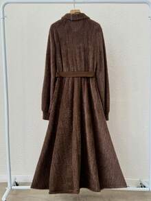 GlowEve Rochie elegantă pentru femei, cu mânecă lungă, linie A, cu cataramă metalică, guler din blană artificială, toamnă/iarnă - Cafea - Vizualizare 2