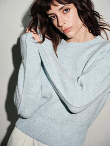 Lumivelle 2025 女装秋冬新款街头风简约设计针织毛衣上衣