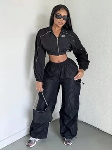 Alexandranx 黑色带盖口袋侧抽绳腰部降落伞工装裤 - 黑色 - 查看 1