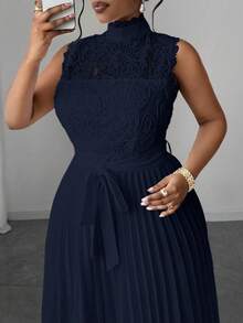 Maweii 大码女式中式立领无袖优雅蕾丝褶腰连衣裙 - 藏蓝色 - 查看 7