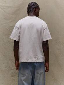 Musero Áo thun tay ngắn dáng rộng cổ tròn in họa tiết, thích hợp cho mùa Thu Hè Xuân, phong cách đường phố. - Màu be - Xem 4