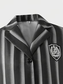 SHEIN 2 件套年轻女孩深色条纹西装外套和松紧腰百褶裙套装，星期三亚当斯风格，秋季休闲装