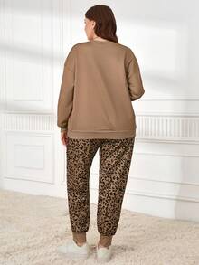 EMERY ROSE Plus Size Women  Brown Leopard Print Heart Graphic Round Neck Drop Shoulder Long Sleeve Sweatshirt And Pants Casual 2 Piece Set Cozy Fall And Winter Clothes For Women Maija Fall Winter 2025 Fall/Winter Party Elegant Dress Women Cozy Fall And Winter Clothes For Women