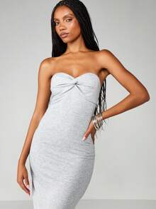 MISSGUIDED Robe longue bustier avec détail torsadé devant et fente latérale pour les occasions du soir - Gris pâle - Voir 5