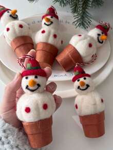 尼泊尔工匠钥匙扣 - 独特的微型娃娃包饰，适合圣诞节礼物 - 彩色 - 查看 8