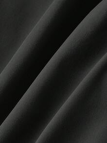 SHEIN MOD 复古黑色短款风衣，不对称设计，配腰带——学院风，70年代复古风，休闲舒适，通勤必备，尽显老钱气质，是学校、教师和办公室的理想之选，冬季必备。 - 黑色 - 查看 4