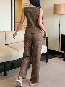 DAZY 2件套碎花无袖背心和宽松裤子女式睡衣套装 - 棕色 - 查看 2