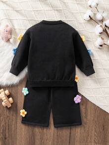 SHEIN Bộ đồ bé gái thời trang thanh lịch, dễ thương, thường ngày, áo len kẻ caro màu đen, họa tiết hoa 3D nổi bật, kiểu dáng rộng rãi, vai rớt, gồm áo len và quần, thích hợp mặc mùa thu đông. Áo len đen hai mảnh, họa tiết hoa 3D, thiết kế thời trang hiện đại, có thể mặc trong nhà và ngoài trời, kiểu dáng đơn giản, phù hợp cho mặc trong nhà, ngoài trời, hàng ngày, thể thao, vui chơi, tiệc tùng, chụp ảnh, kỳ nghỉ, lễ hội. - Nhiều màu - Xem 8