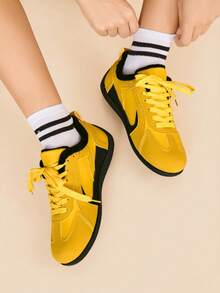 CUCCOO EASI Women's Sneakers New Autumn/Winter Plush Skateboard Shoes, Internal Heightening Racing Shoes