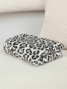 PETSIN 1pc Grey Leopard Printed Pet Blanket - Multicolor - View 9