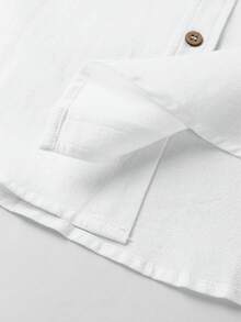 Manfinity Men's Single-Breasted Casual Loose White Plus Size Long Sleeve Shirt, Dual Pocket Design. Men's Casual Business White Shirt. Men's White Pocket Shirt. Men's White Button-Down Shirt. Casual Shirt With Two Pockets. Long Sleeve Style, Suitable For Men. Casual Outings, Business Commute, Can Be Worn Alone Or As A Layer, Boyfriend/Husband Gift, Anniversary Gift, Autumn Casual Shirt With Two Pockets Long Sleeve For Men - White - View 7