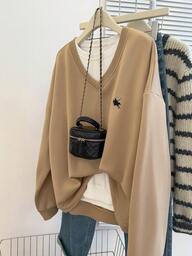 INAWLY 大码女式 V 领落肩长袖休闲宽松运动衫，带骑士印花，秋冬