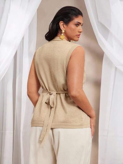 VOLUPTÉ CURVE Plus Size V-Neck Sleeveless Cardigan Vest For Women, Elegant Casual Commuter Style, Soft Knit Fabric, Metal Heart Button Closure, Regular Fit Short Cardigan, Suitable For Valentine's Day, Spring