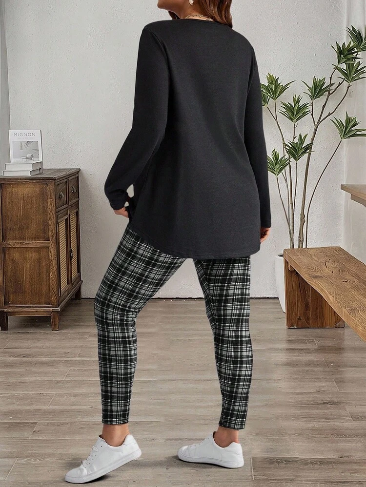 Women's Black T-Shirt And Plaid Leggings Set, Winter Work From Home Outfit Plaid Pants Women Loungewear Women 2 Piece Lounge Sets Woman Plaid Set,Casual