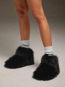 SHUZIA Women's Faux Fur Furry Round Toe On Winter Comfy Boots - Black - View 2