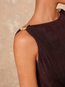 Lumalex 女式金属装饰船领褶饰垂坠紧身迷你连衣裙 - 咖啡棕 - 查看 5