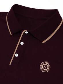 Manfinity Homme 男士酒紅色休閒夏季 Polo 衫，老錢風拼接條紋高爾夫球衫，刺繡細節棕色商務通勤時尚 T 恤，正式款 - 棕色 - 查看 3