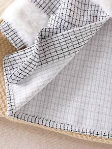 SHEIN Young Girls Fluffy White Collar Long Sleeve Black & White Plaid Comfortable Autumn/Winter Jacket Fall - White - View 8
