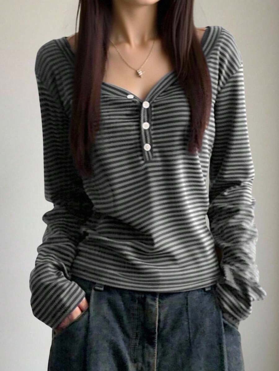 EMERY ROSE 秋季大码女式休闲条纹纽扣长袖T恤 - 彩色 - 查看 1