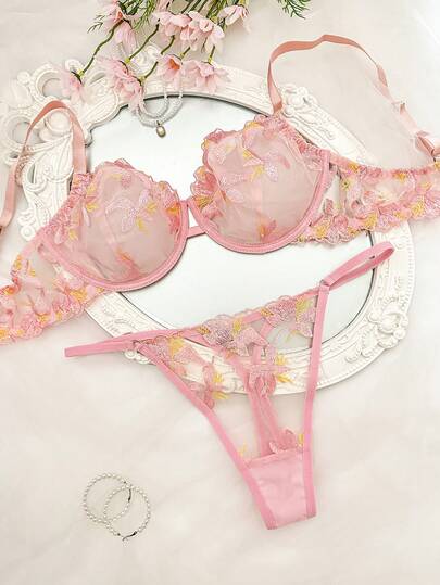 2pcs/Set Plus Size Women Embroidered Underwire Bra And Thong Panty Set, Lift