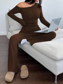 SHEIN Unity 女士休闲不对称肩部毛绒T恤+阔腿低腰裤两件套，冬季 - 棕色 - 查看 6