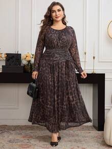 Modelyn Gaun Rajut Panjang Elegan Motif Leopard dengan Detail Kerut untuk Wanita Ukuran Plus (Musim Gugur) - Hitam - View 1