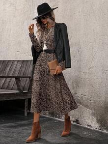 EMERY ROSE Đầm nữ tay dài cổ tròn, eo thon, họa tiết da báo, thích hợp cho mùa xuân và mùa thu. Đầm dài tay dáng midi, họa tiết da báo, phong cách thường ngày. - Nhiều màu - Xem 5