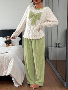 SHEIN Women's Colorblock Textured Fleece Bow Decor Long Sleeve Top & Pants Fluffy Cozy Pajama Clothes Set, Winter