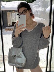 DAZY Women's V-Neck Contrast Color Lace Patchwork Pullover Sweater, Backless Bow Decor, Casual & Cute - Grey - View 2