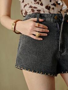 MOTF STUDIO 低腰时尚短款铆钉洗水黑色牛仔短裤 - 深灰色 - 查看 6