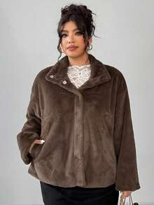 Dazy Plus Giacca elegante casual e alla moda in ecopelliccia oversize e dalla vestibilità dritta, per donne taglie comode - Castano - Visualizzare 6