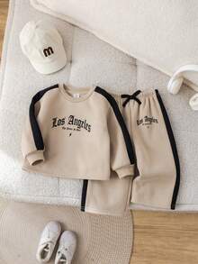 SHEIN Babygirl 休闲字母印花长袖卫衣和裤子套装，秋冬 - 彩色 - 查看 3