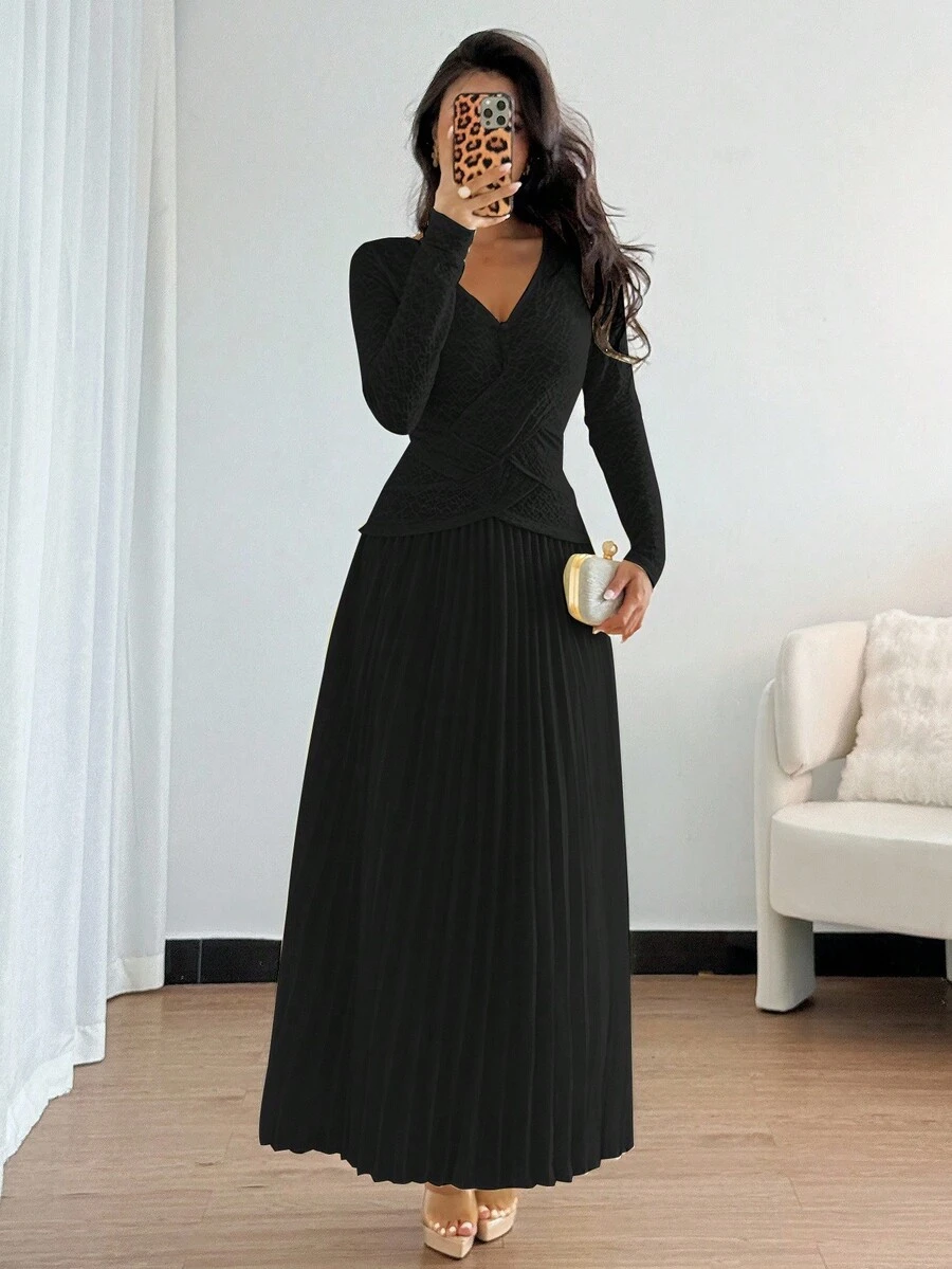 Rafferiza 女式优雅V领装饰纽扣纯色交叉褶边连衣裙 - 黑色 - 查看 1