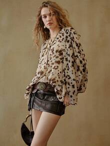 MOTF STUDIO LIGHEWEIGHT LEOPARD PRINT LOOSE BOHEMIAN BLOUSE - Multicolor - View 1