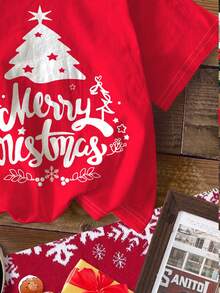 SHEIN Jeune fille Happikins Noël rouge, adorable sapin de Noël peint à la main avec lettres anglaises, décoration chaleureuse de famille et de fête, ambiance de Noël, édition limitée de Noël Cadeau, T-shirt à col rond manches courtes style décontracté minimaliste, convient pour toutes les saisons, maison, fête de Noël - Multicolore - Voir 6