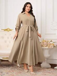 Modelyn Vestido Casual Feminino Plus Size de Manga Longa, Cor Sólida, com Amarração na Cintura e Bolso - Caqui - Visão 5