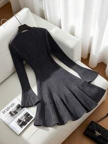 Franclia New Autumn/Winter Sexy Fitted Round Neck Flare Sleeve Elegant Casual Knit Sweater Dress For Women - Grey - View 2