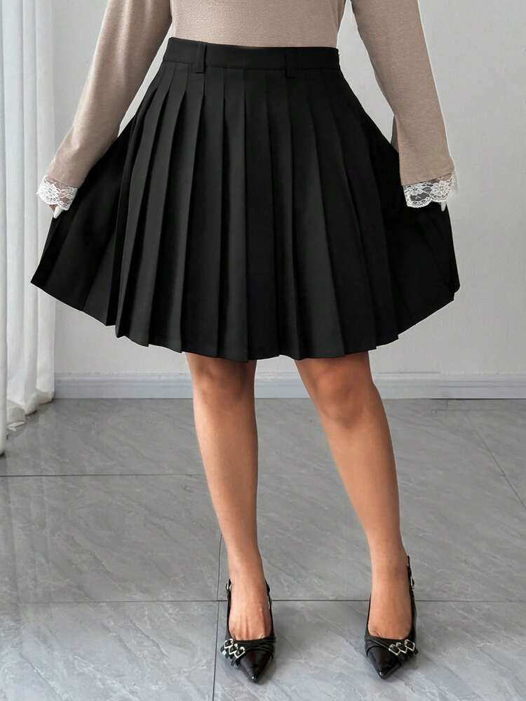 Dazy Plus Plus Size Women A-Line Mini Pleated Skirt, Solid Color, Versatile, School Style, Early Autumn
