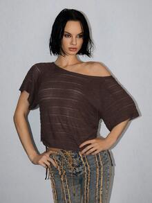 Flirla Maglione corto a maniche corte monospalla Jeanoir Y2k, maglione da donna traforato - Castano - Visualizzare 3
