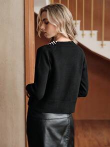 Suéter de punto negro de manga larga minimalista para mujer Uhlyne, elegante blusa casual con cuentas para ir a la oficina, la escuela o el trabajo en otoño - Negro - Ver 2