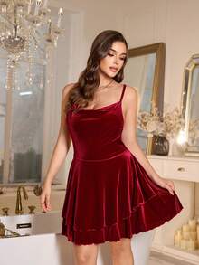 MuseNap CURVE Conjunto de camisón y bata de mujer talla grande de terciopelo con ribete de encaje y espalda abierta con lazo - Burdeos - Ver 3