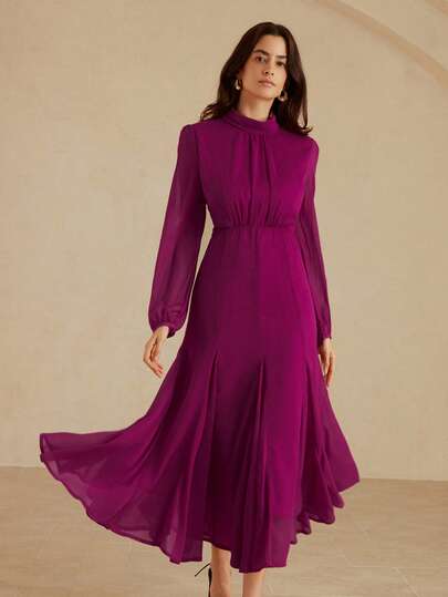 Aveloria Modichic 法式奢华优雅低调仿丝雪纺长裙，经典纯色复古宫廷风，高端优雅，修身A字裙摆，后背垂领隐形拉链，高领泡泡袖设计，舒适内衬，适合日常、约会、派对、度假等场合。