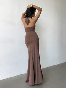 Glamine Váy maxi xếp nếp hở lưng cổ chữ V màu nâu, váy dự tiệc, váy câu lạc bộ, váy hẹn hò đêm, váy, trang phục dạo phố, váy thu đông, váy Halloween, váy sang trọng, váy dạ hội, váy rave, váy sinh nhật nữ, trang phục dự tiệc phải có - Cà phê - Xem 3