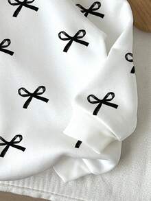 SHEIN 年轻女孩休闲宽松蝴蝶印花圆领舒适日常针织长袖运动衫 - 彩色 - 查看 4