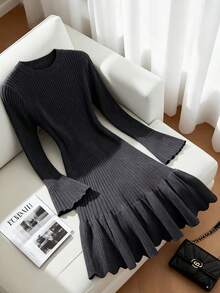 Franclia New Autumn/Winter Sexy Fitted Round Neck Flare Sleeve Elegant Casual Knit Sweater Dress For Women - Grey - View 3
